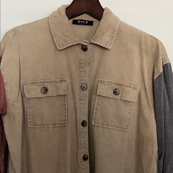 Colorblock Button Down Shirt - Picture 3 of 4